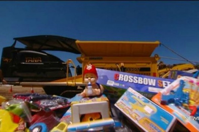 Thu hồi hàng nghìn đồ chơi Giáng sinh nguy hiểm